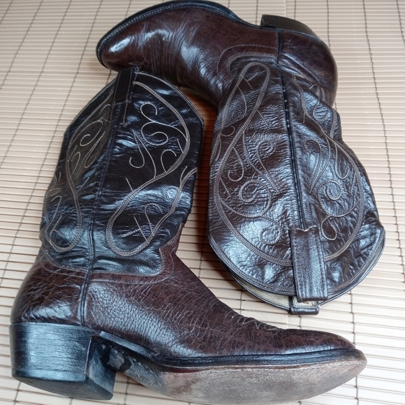 COWTOWN Cowboy Boots 9 D Mens Brown BULLHIDE Leath main image 7
